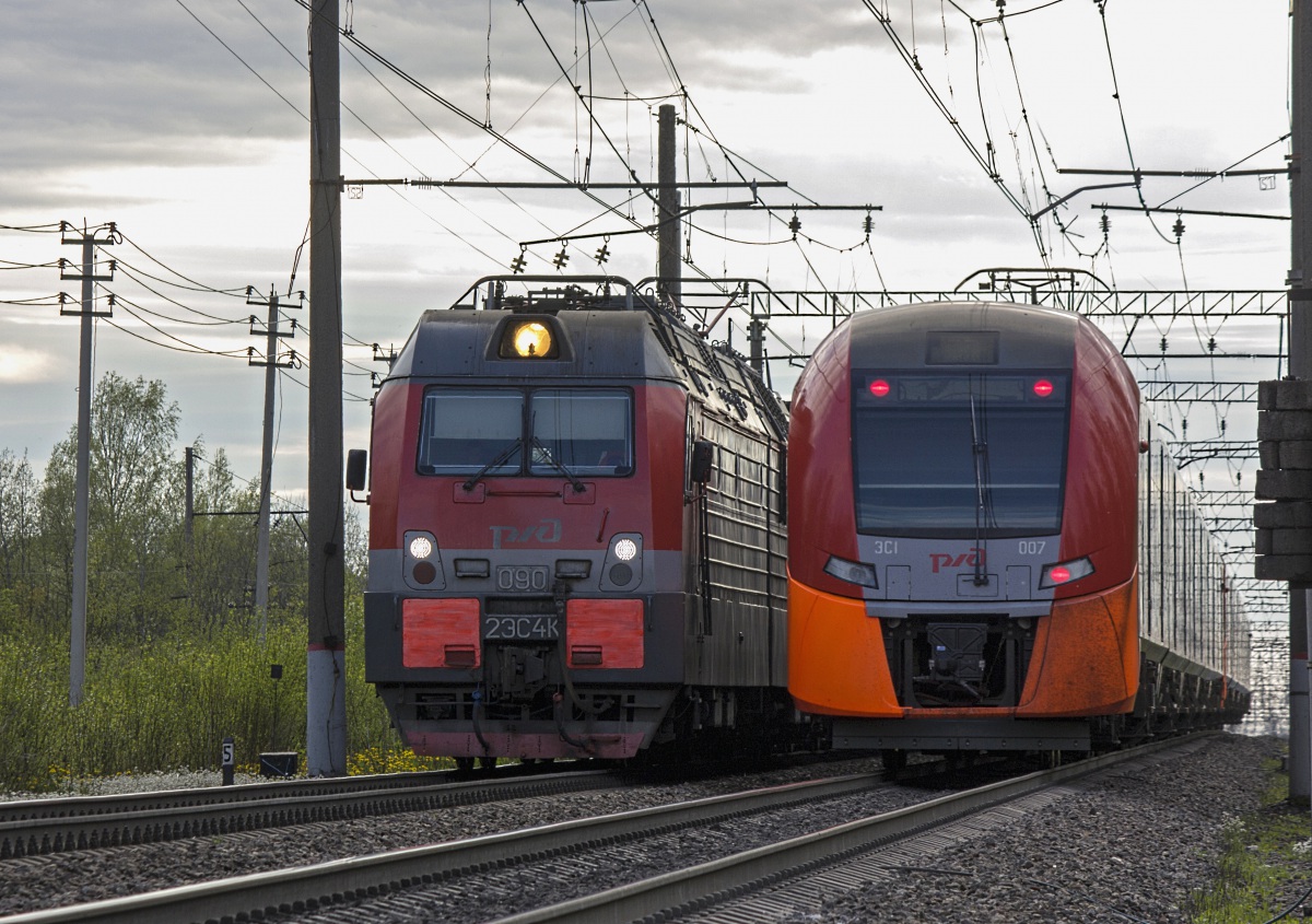 Скоростной электропоезд ЭС1 Ласточка (Siemens Desiro ML)