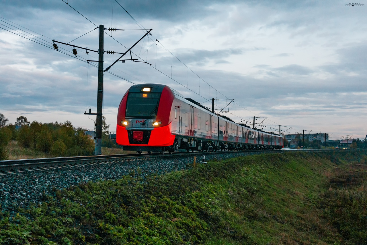 Фотография электропоезда ЭС1П